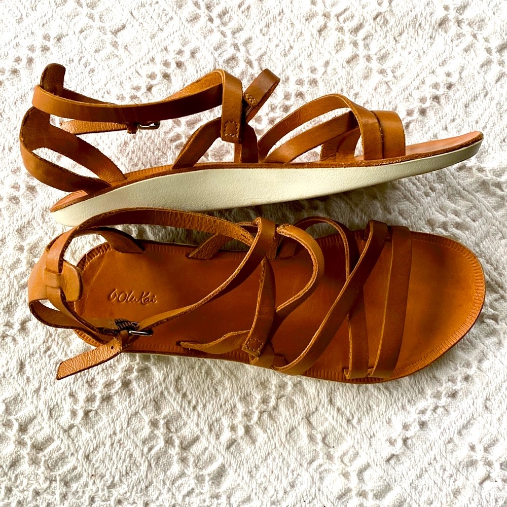 Olukai Poiu tan brown leather strappy ankle sandals 8 cognac